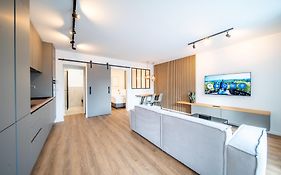 Coblenz Suites - Studio Apartments